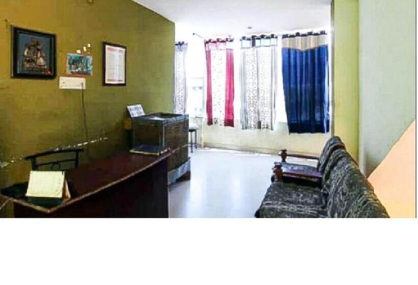 هتل New Agra Guest House By Wb Inn