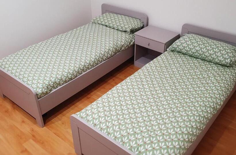 Пансион Angela Home Rooms