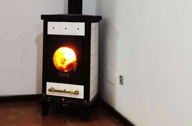 Пансион Angela Home Rooms