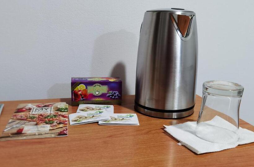 Пансион Angela Home Rooms