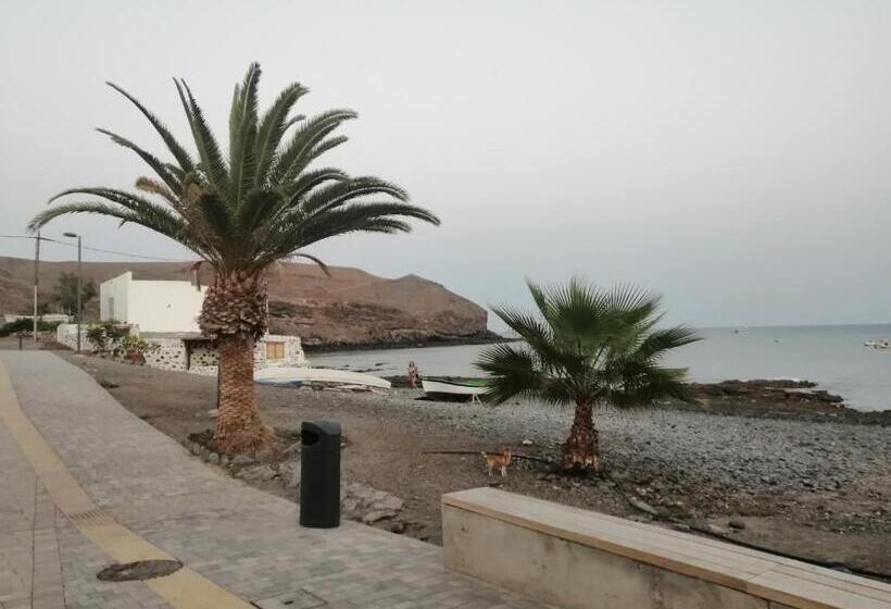 بنسيون Chabela S Water Wall