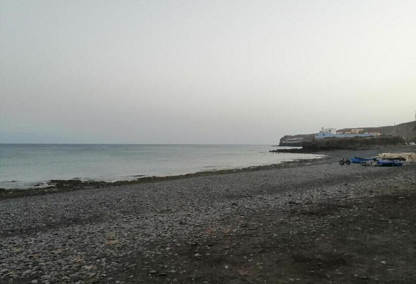 بنسيون Chabela S Water Wall