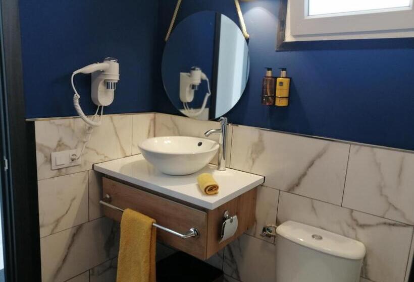 بنسيون Chabela S Water Wall