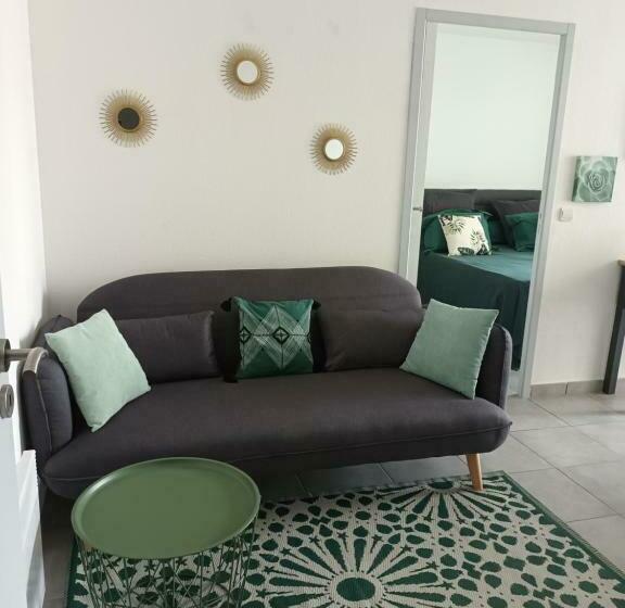 Superbe Appartement Et Parking Proche Du Centre Du Monde