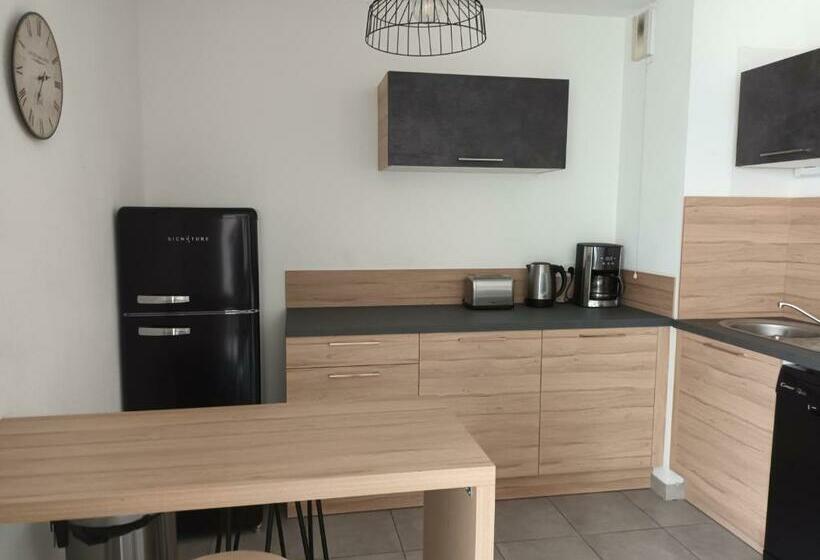 Superbe Appartement Et Parking Proche Du Centre Du Monde