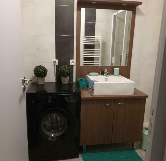 Superbe Appartement Et Parking Proche Du Centre Du Monde