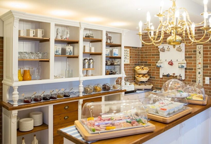 ベッドアンドブレックファースト Das Kleine Glück   Adults Only