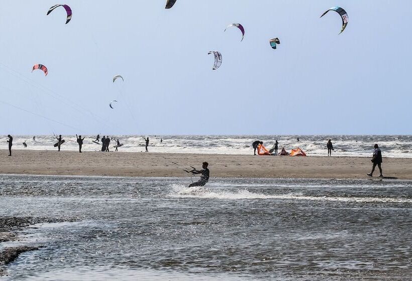 ベッドアンドブレックファースト Das Kleine Glück   Adults Only