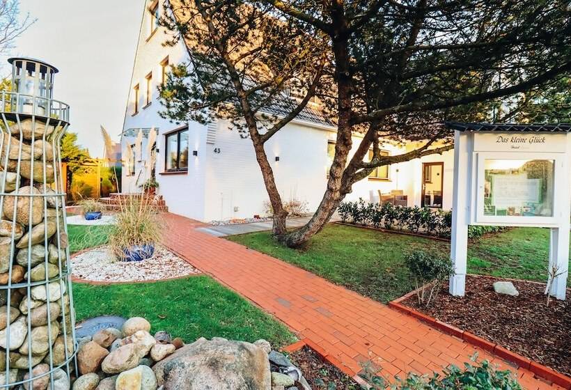 ベッドアンドブレックファースト Das Kleine Glück   Adults Only