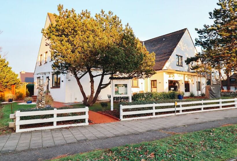 ベッドアンドブレックファースト Das Kleine Glück   Adults Only