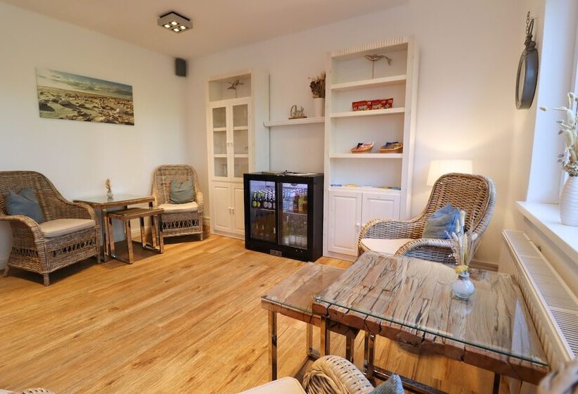 ベッドアンドブレックファースト Das Kleine Glück   Adults Only