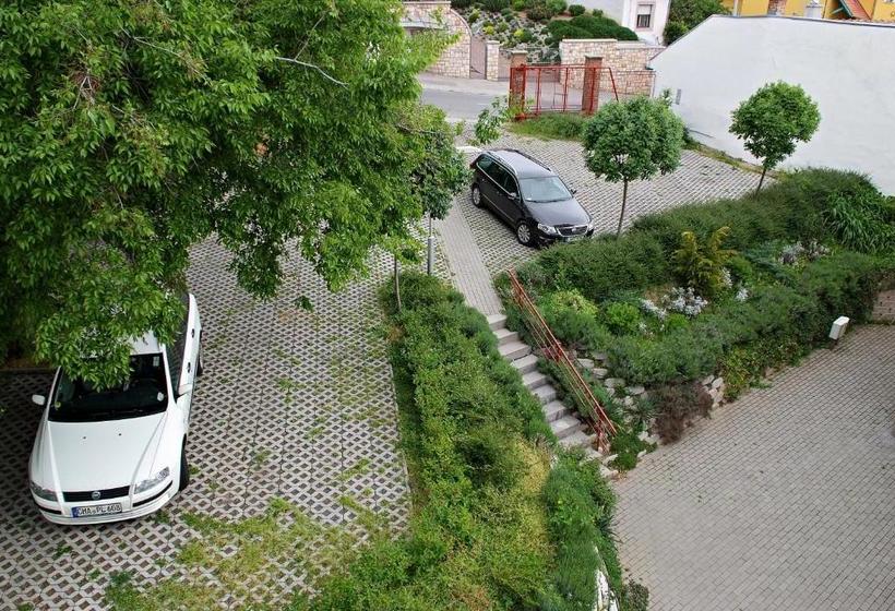 Centrum Apartmanház Pécs