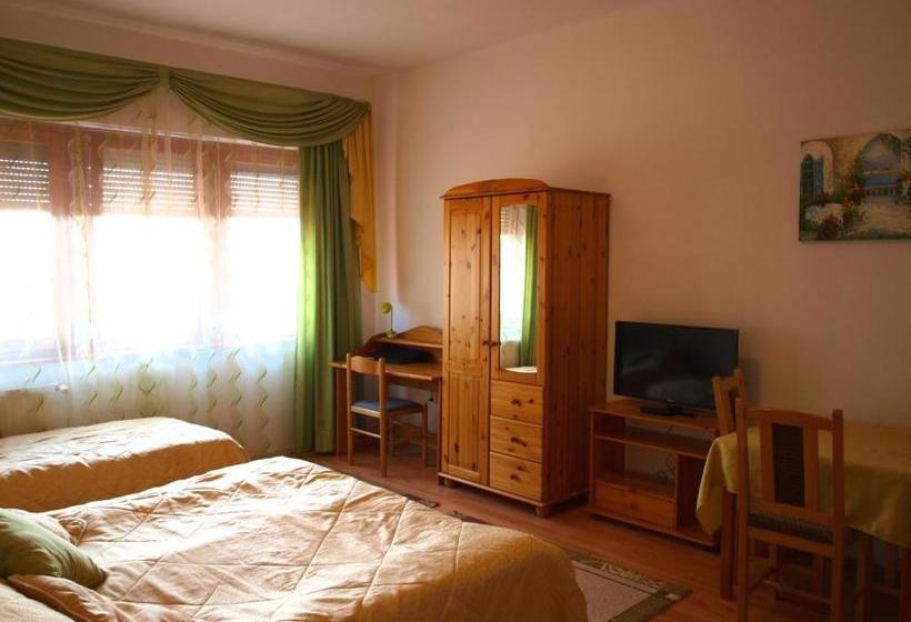 Centrum Apartmanház Pécs