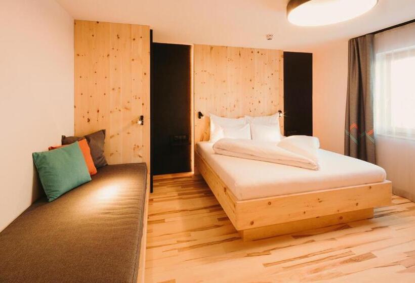 فندق Alpin   Studios & Suites