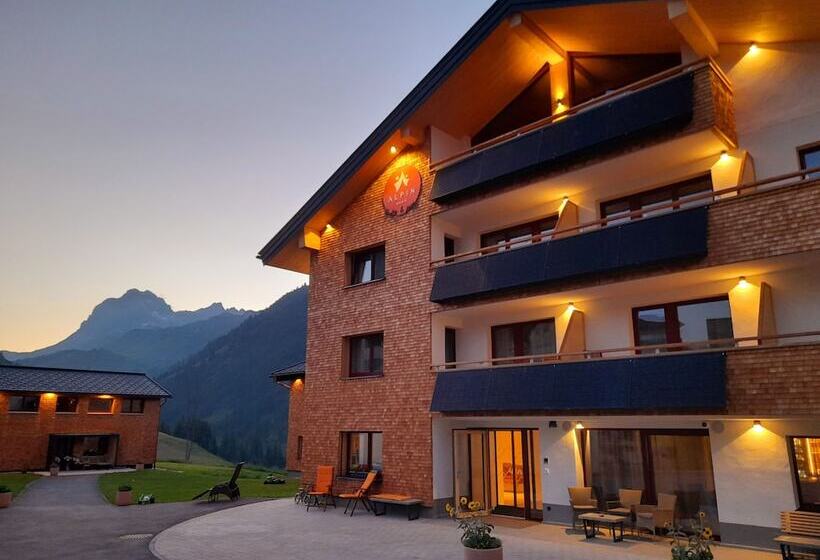 فندق Alpin   Studios & Suites