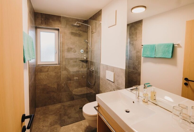 فندق Alpin   Studios & Suites