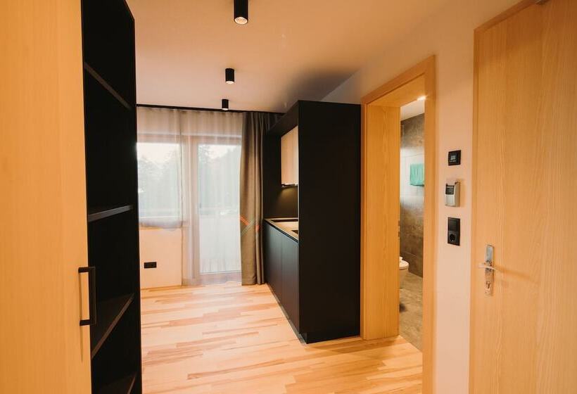 فندق Alpin   Studios & Suites