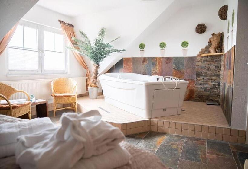 ホテル Am Uckersee