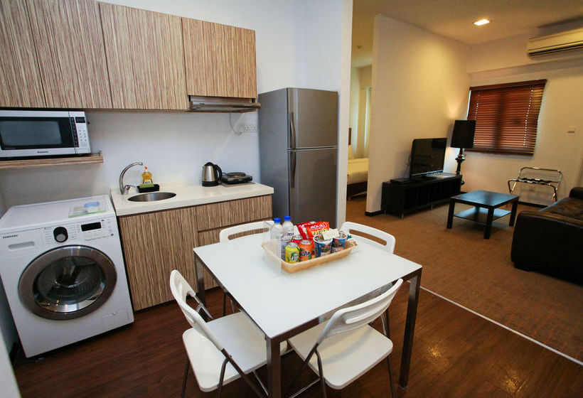 هتل The Arena Country Club