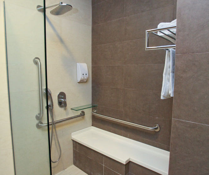 هتل The Arena Country Club