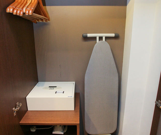 هتل The Arena Country Club