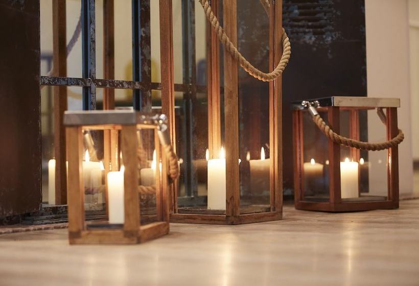 ホテル Bernstein  Bootshaus