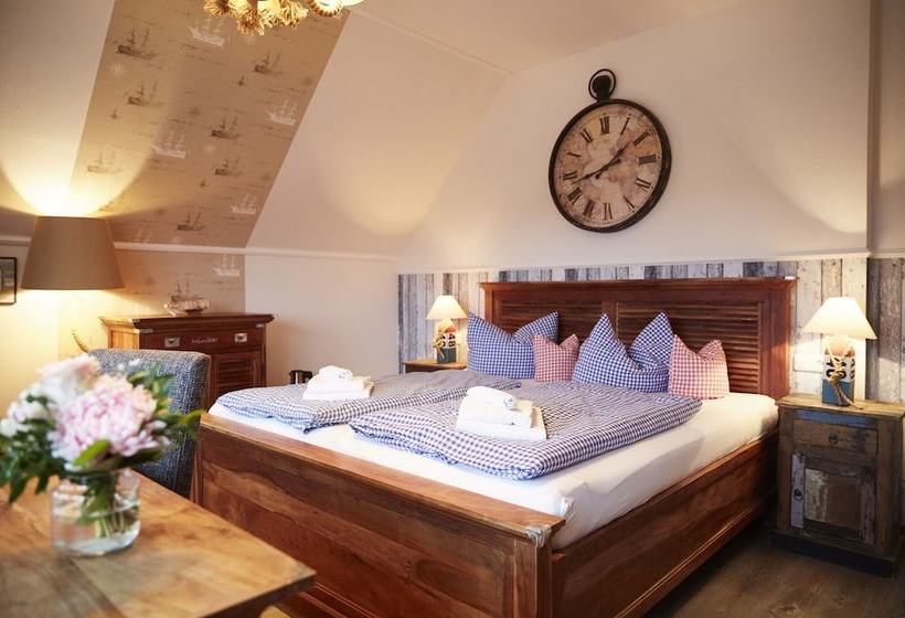 ホテル Bernstein  Bootshaus