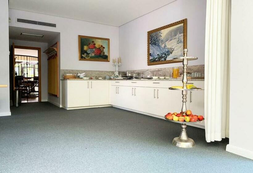 Отель Blaufuchs