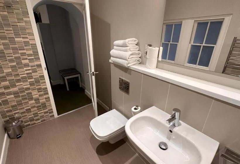 فندق Brighton House