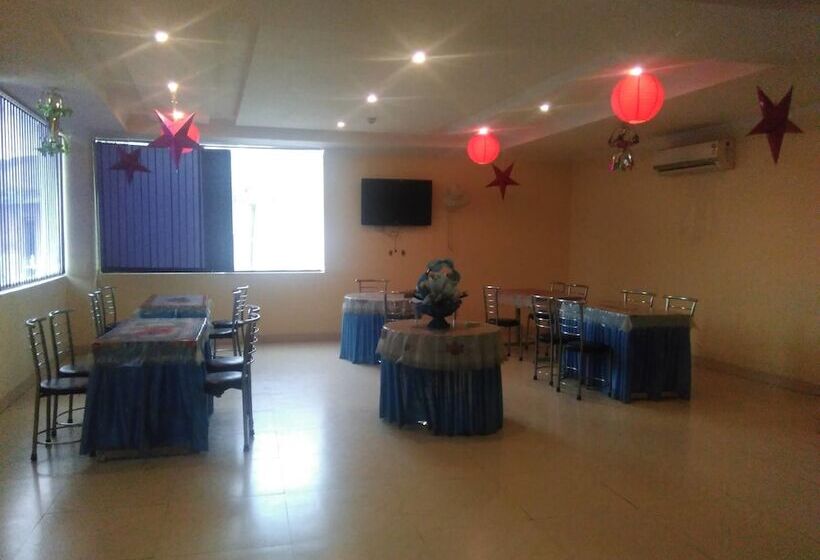 ホテル Castle Blue New Delhi Near Igi Airport