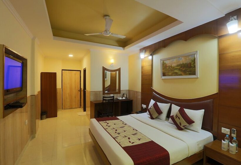 ホテル Castle Blue New Delhi Near Igi Airport