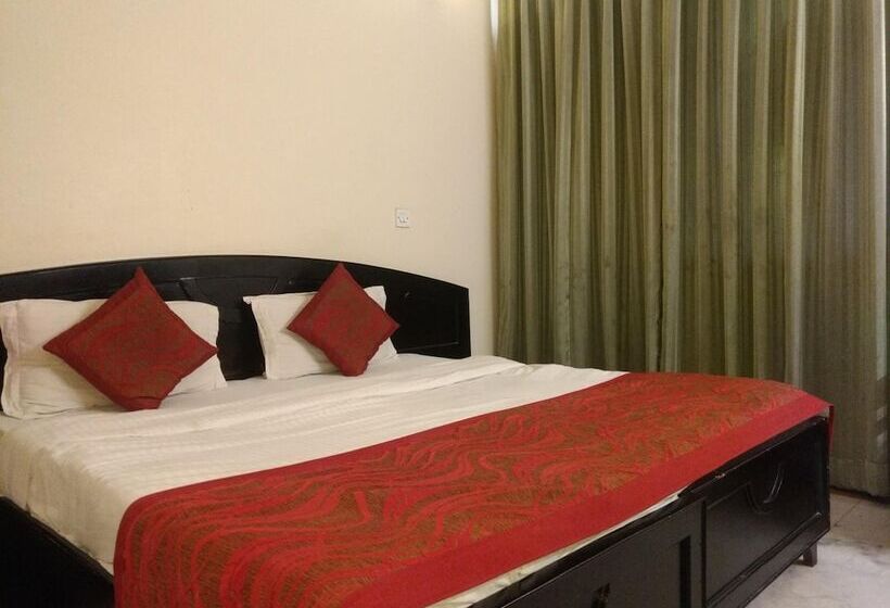 فندق City Centre Inn New Delhi