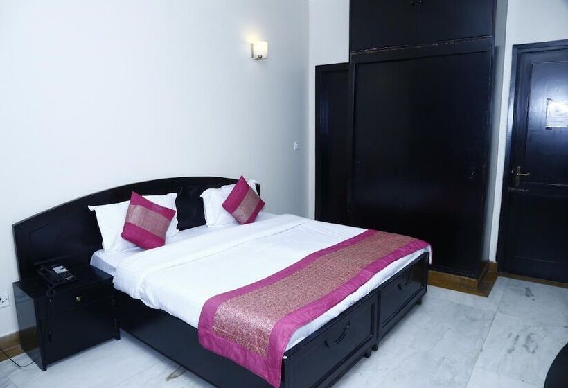 فندق City Centre Inn New Delhi