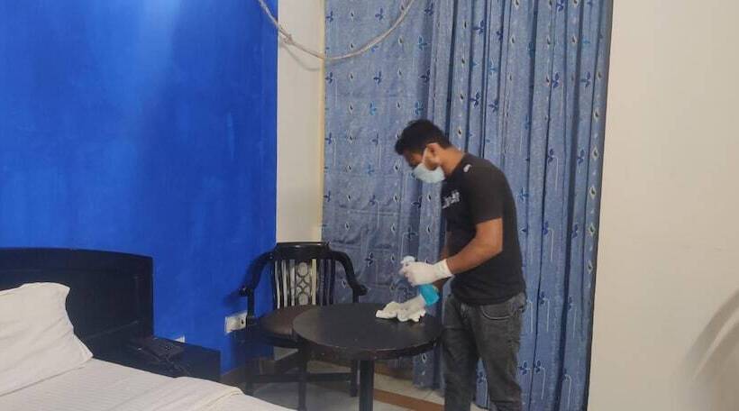 فندق City Centre Inn New Delhi