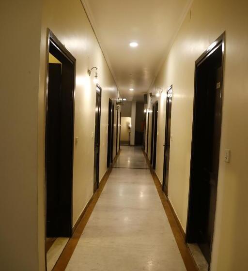 فندق City Centre Inn New Delhi