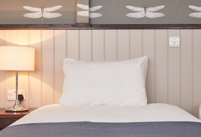 호텔 Corner House Inn By Greene King Inns