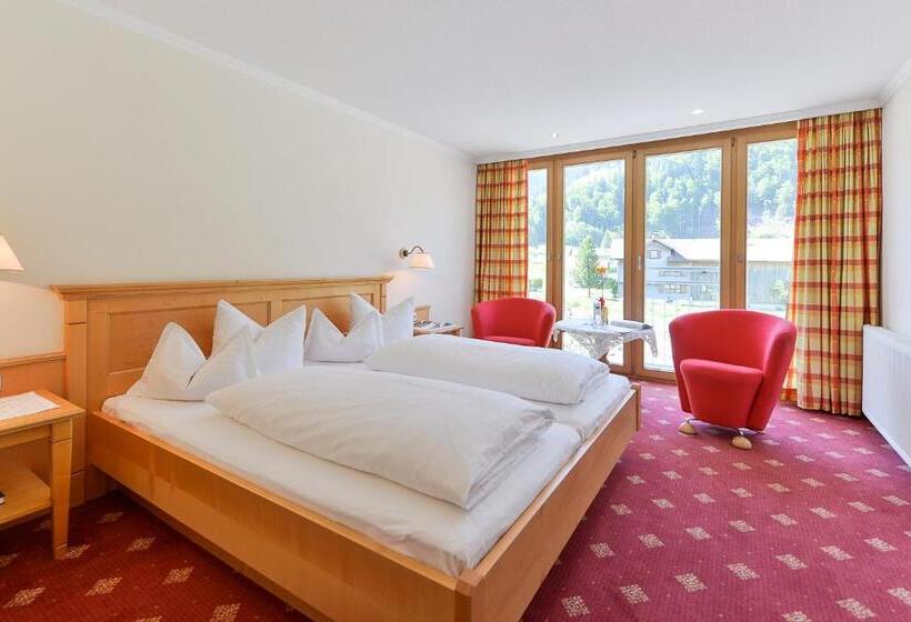 فندق Das Schiff In Den Bergen