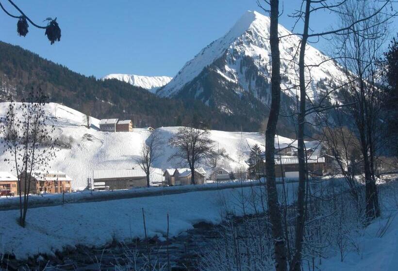 فندق Das Schiff In Den Bergen