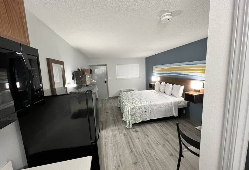 ホテル Hometowne Studios By Red Roof Florence, Ky Cincinnati Airport