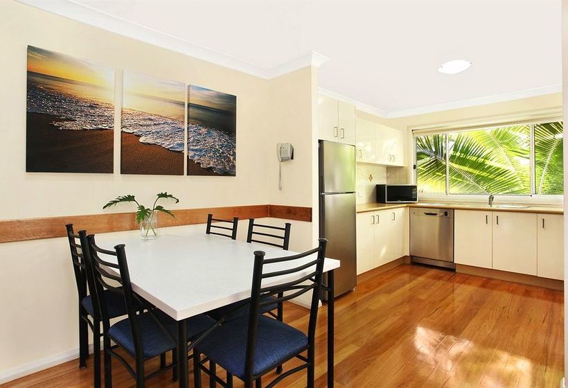 فندق Flynns On Surf Beach Villas