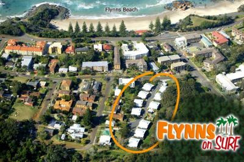 فندق Flynns On Surf Beach Villas