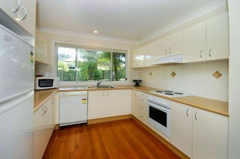 فندق Flynns On Surf Beach Villas