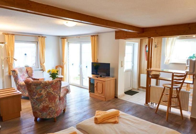 ホテル Haus Strandeck