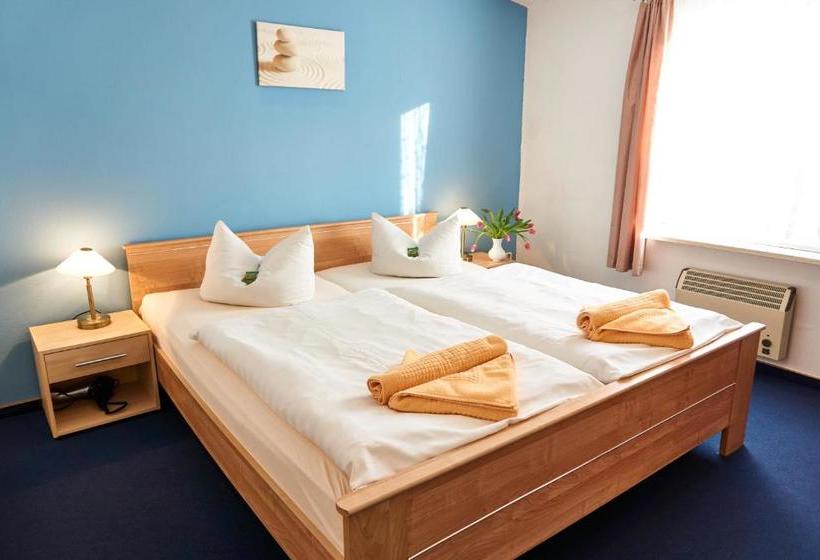 ホテル Haus Strandeck