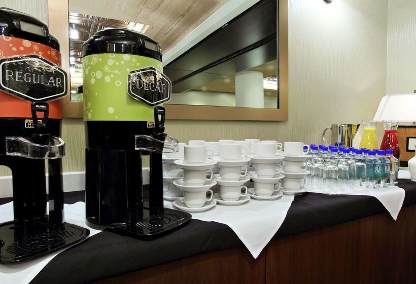 호텔 Hilton Garden Inn New York/midtown Park Ave