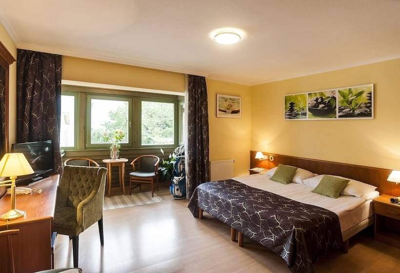 Отель Holiday Club Apartman