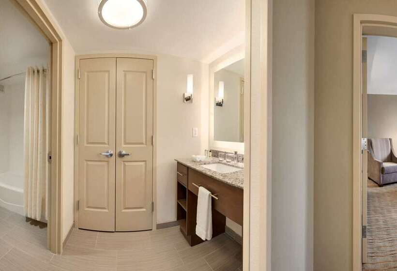 בית מלון כפרי Homewood Suites By Hilton Charlottesville, Va