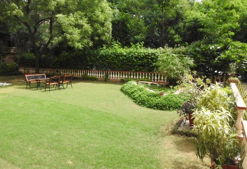 בית מלון כפרי Jai Niwas