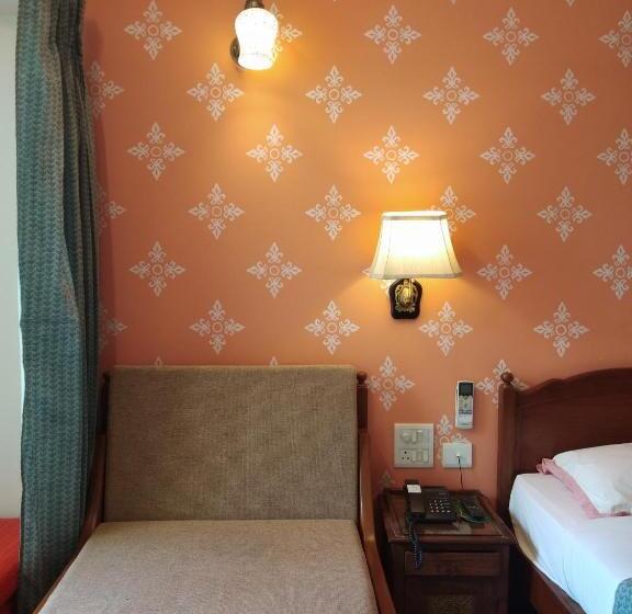 בית מלון כפרי Jai Niwas