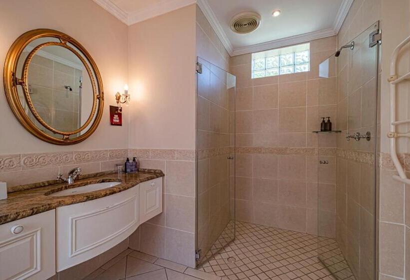 هتل Lemon Tree Lane